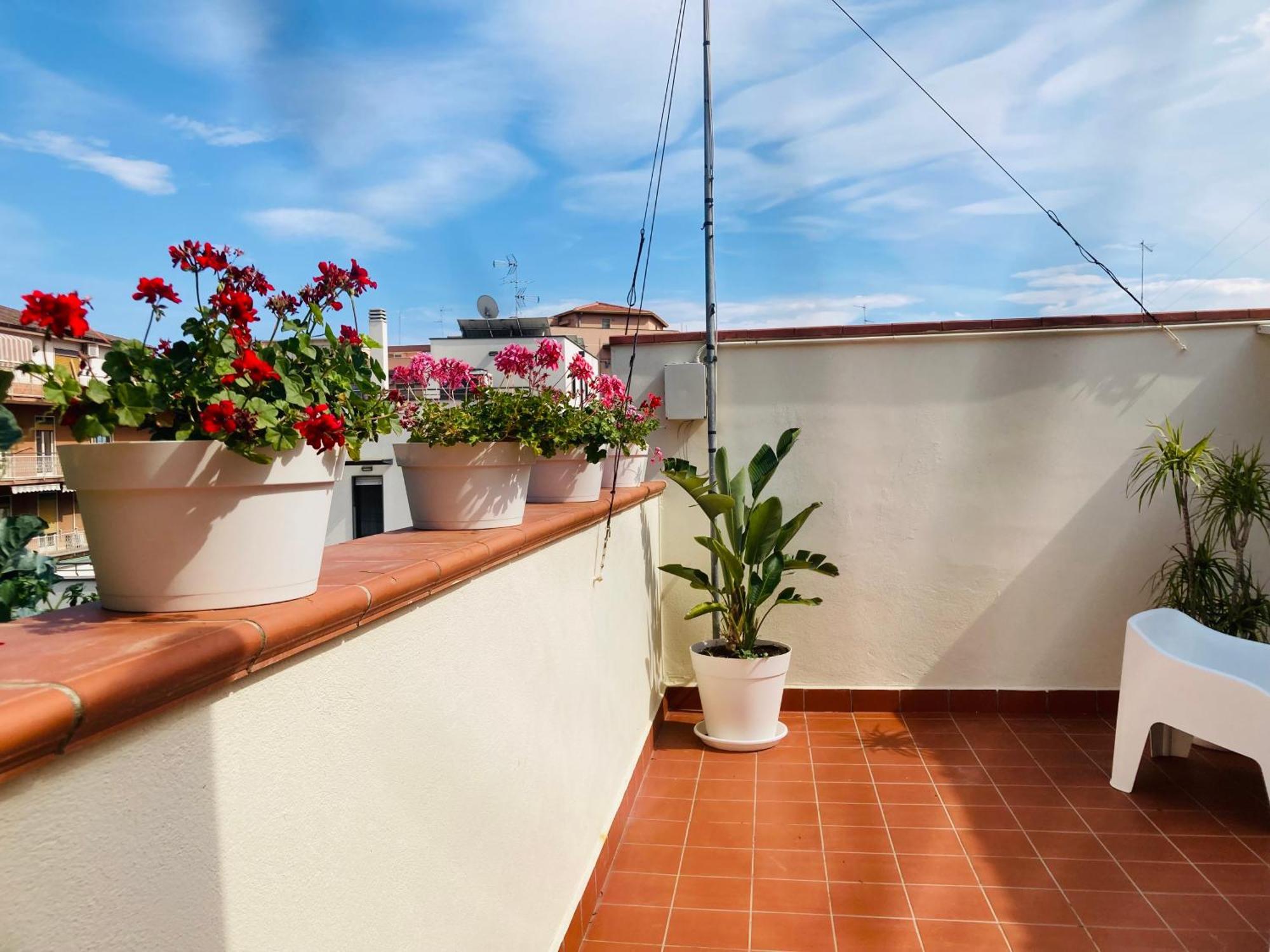 Lavica Di Mezzo Apartments Catania Bagian luar foto